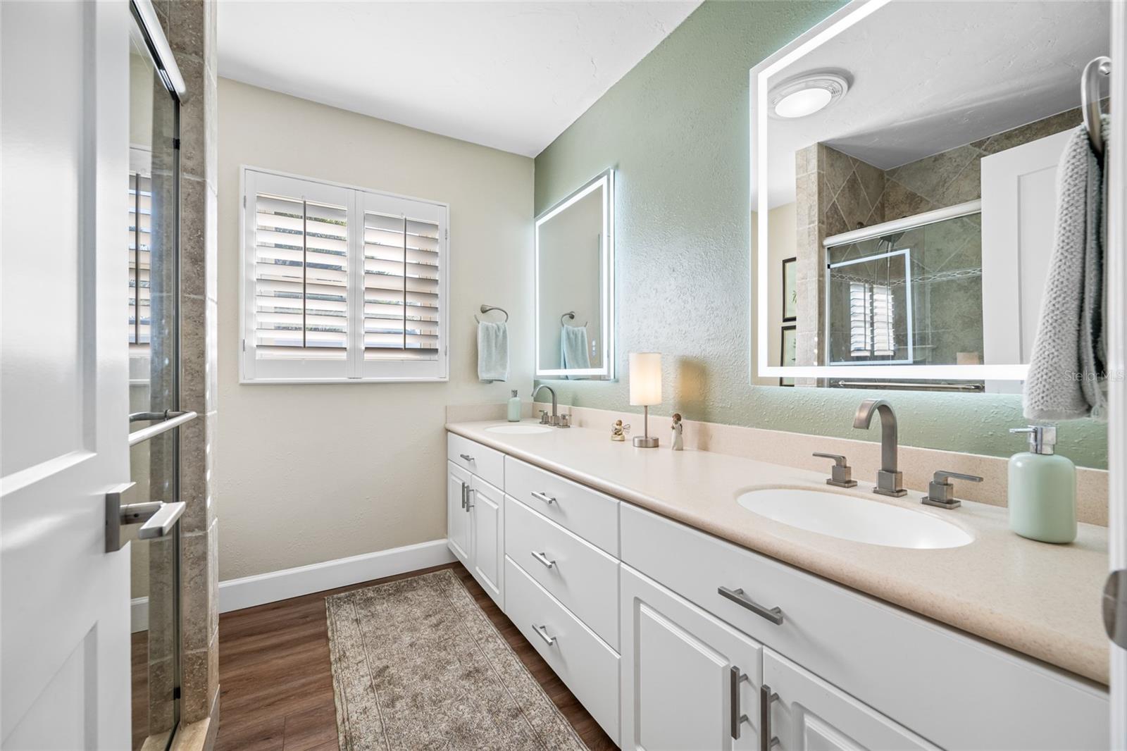 SOUTH CSWY ISLE YACHT CLUB 5TH ADD - Residential