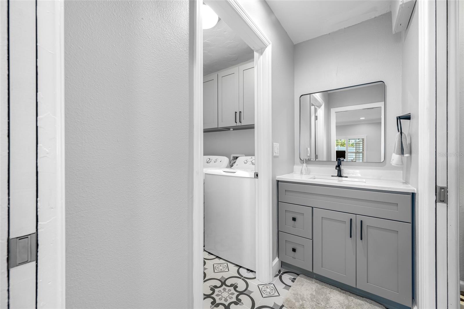 SOUTH CSWY ISLE YACHT CLUB 5TH ADD - Residential