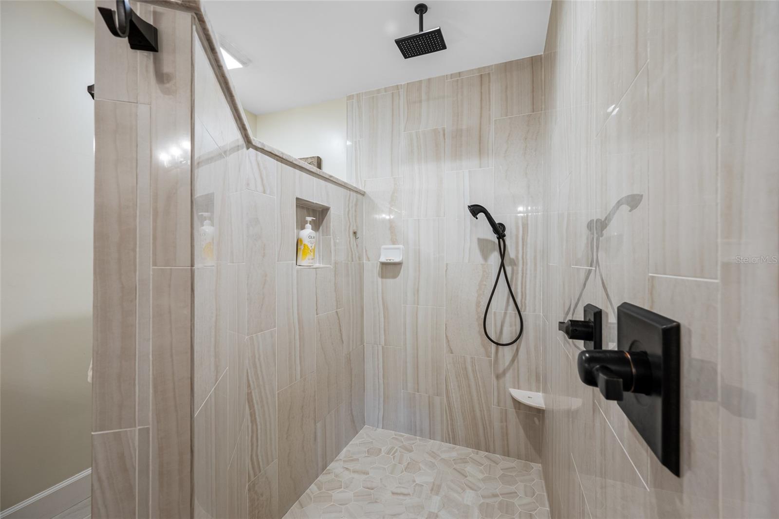 SOUTH CSWY ISLE YACHT CLUB 5TH ADD - Residential