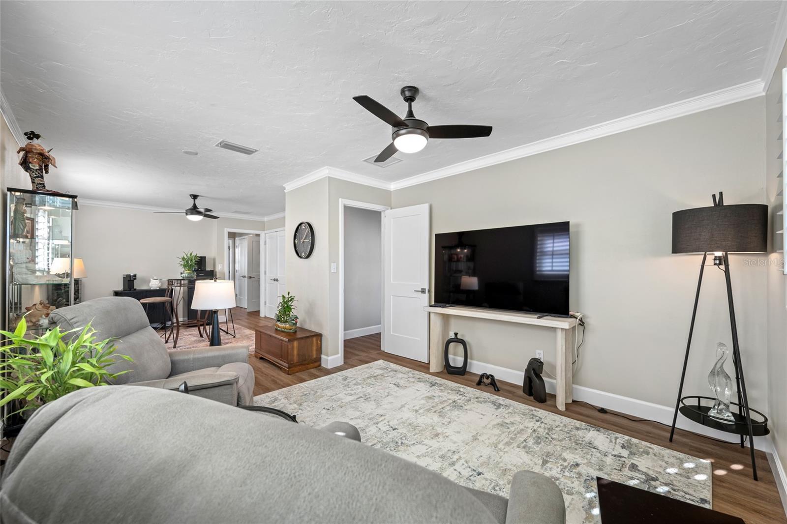 SOUTH CSWY ISLE YACHT CLUB 5TH ADD - Residential