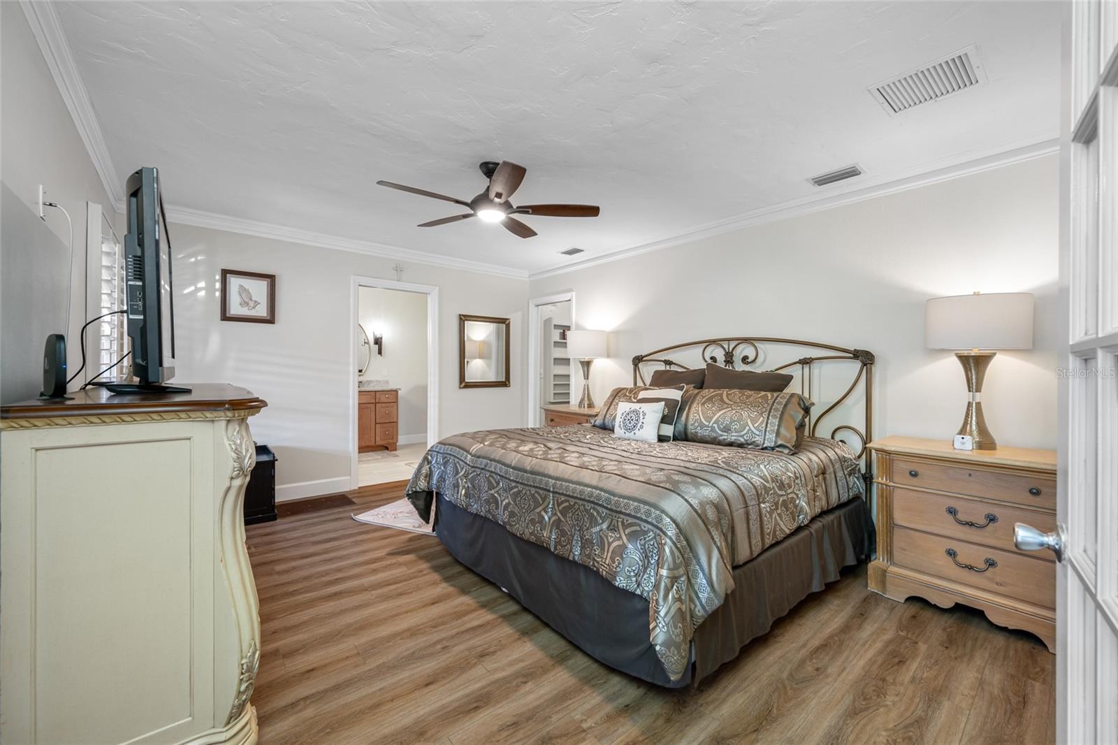 SOUTH CSWY ISLE YACHT CLUB 5TH ADD - Residential