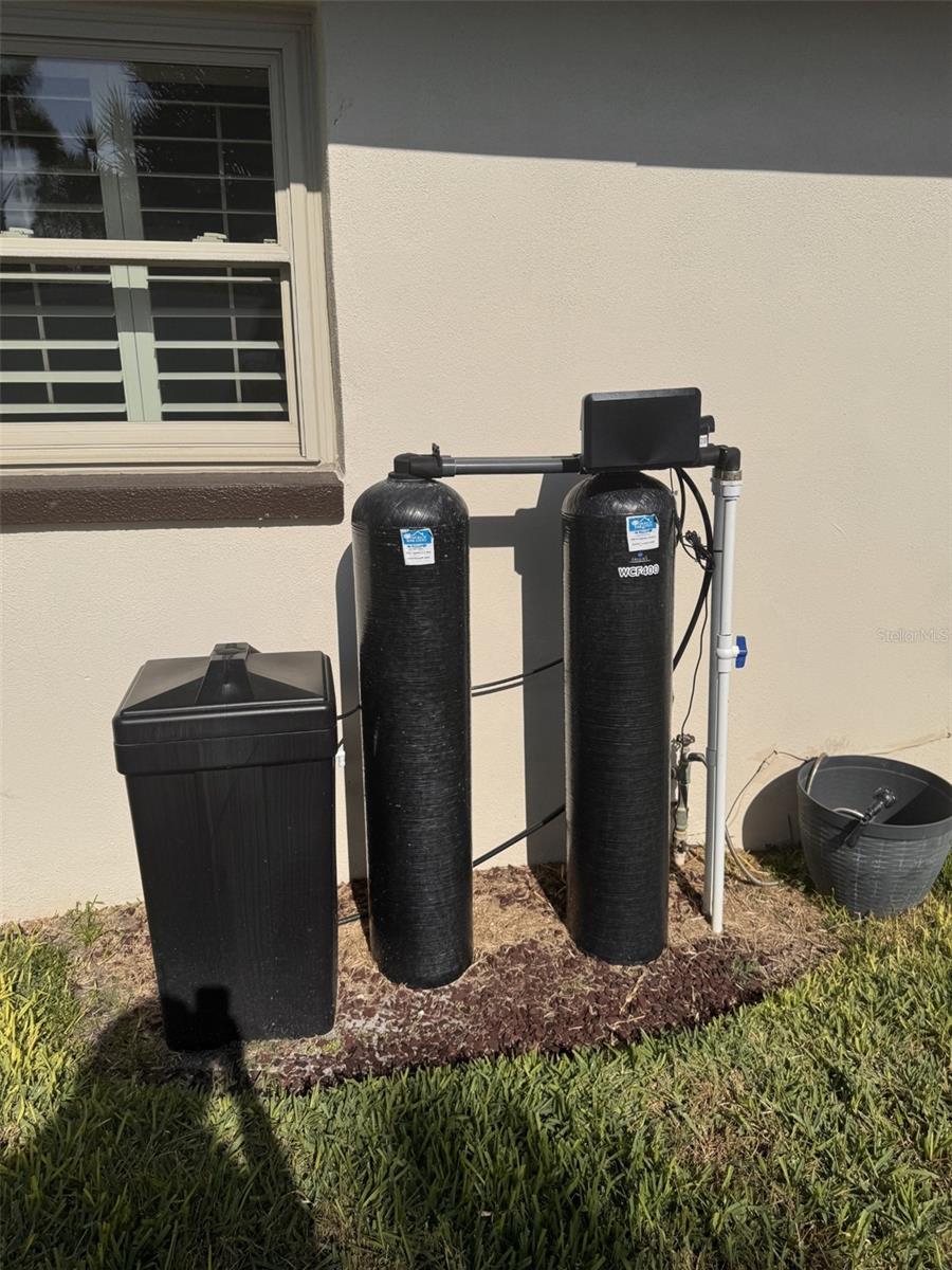 SOUTH CSWY ISLE YACHT CLUB 5TH ADD - Residential