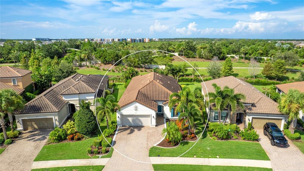 Photo of 12712 Fontana Loop, Bradenton, FL 34211 (MLS # A4665983)