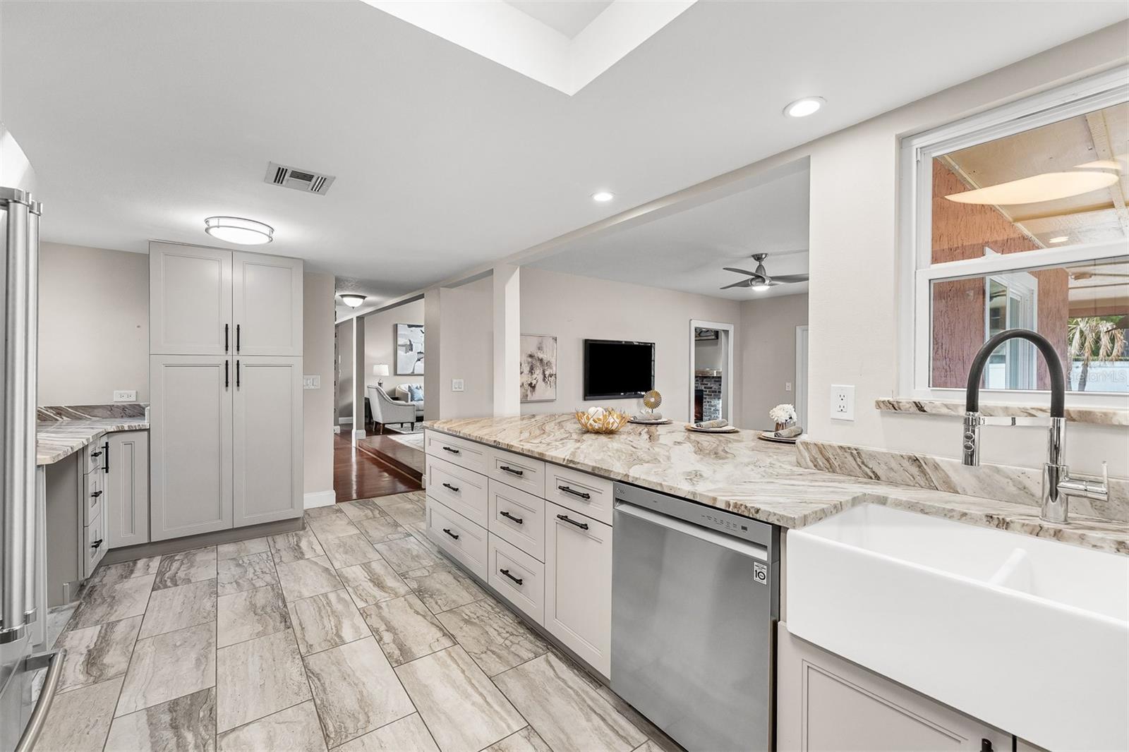 SANDY SPGS - Residential