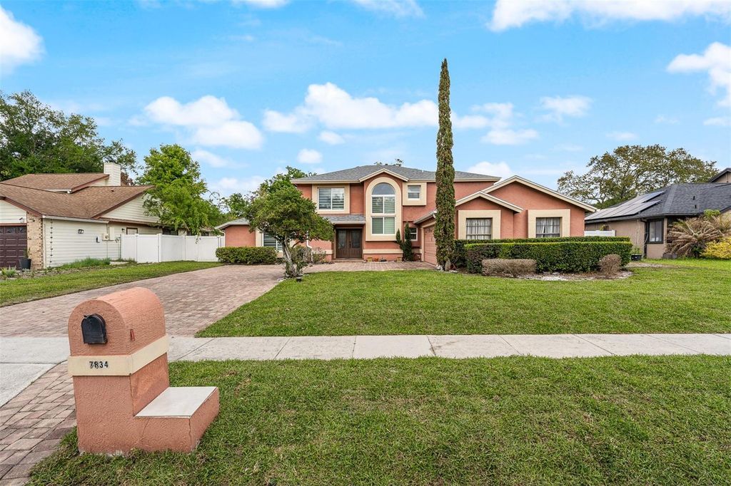 Photo of 7834 Snowberry Cir, Orlando, FL 32819 (MLS # S5147115)