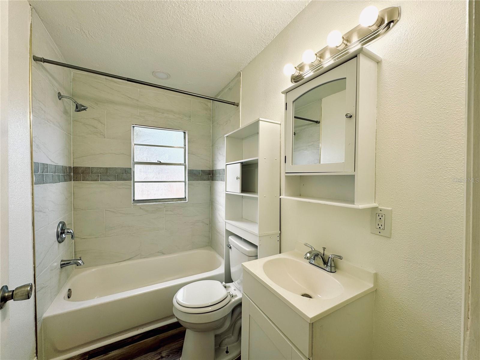 AUBURNDALE HEIGHTS - Residential Lease