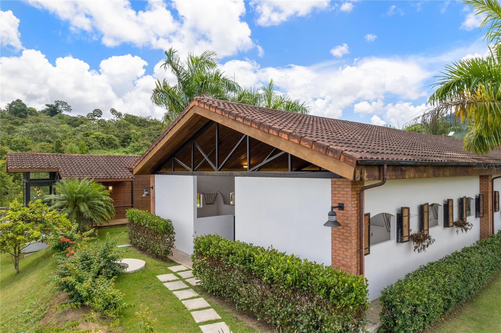 HACIENDA LA NUBE - Farm