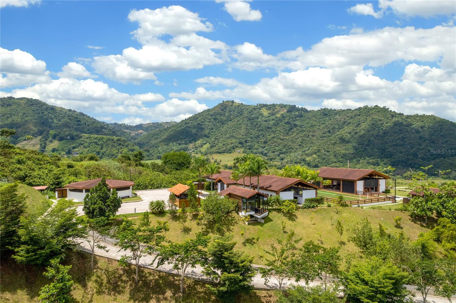 HACIENDA LA NUBE - Farm