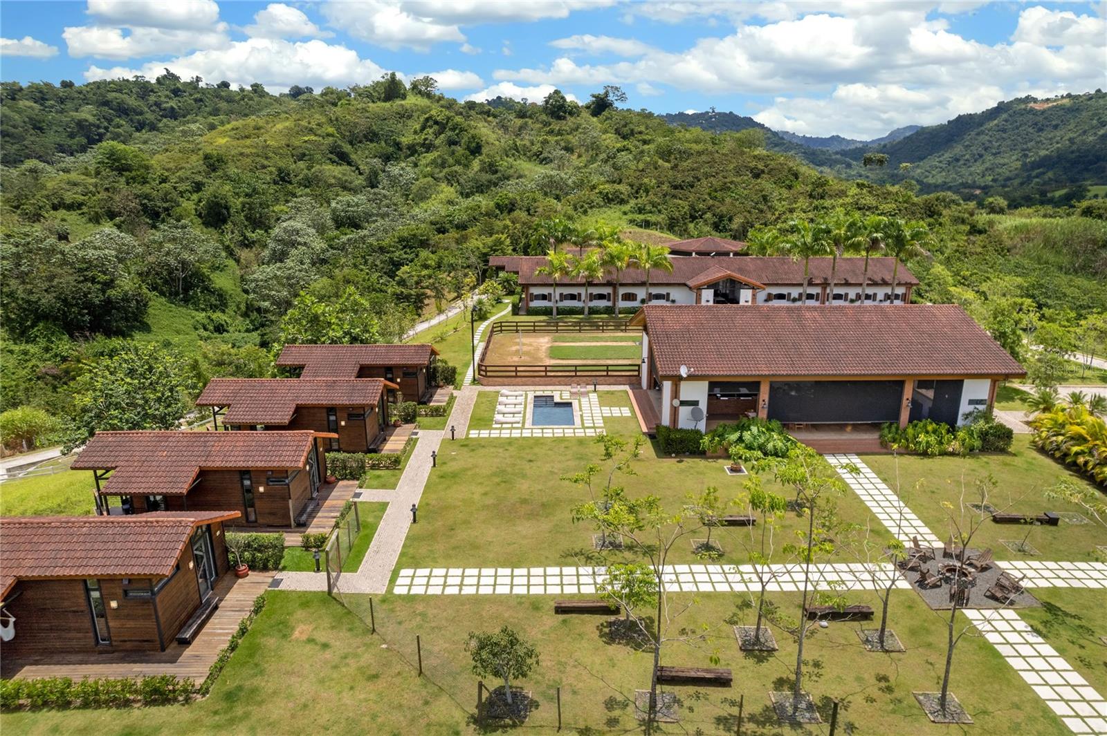 HACIENDA LA NUBE - Farm