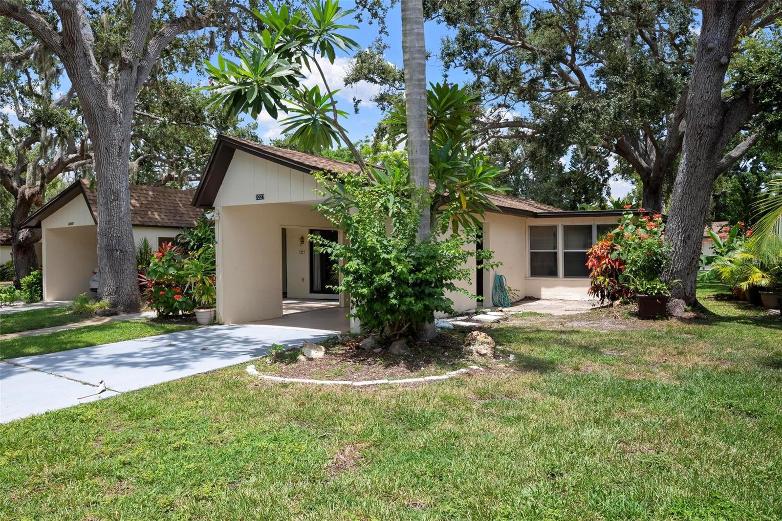2227 CIRCLEWOOD DRIVE 52