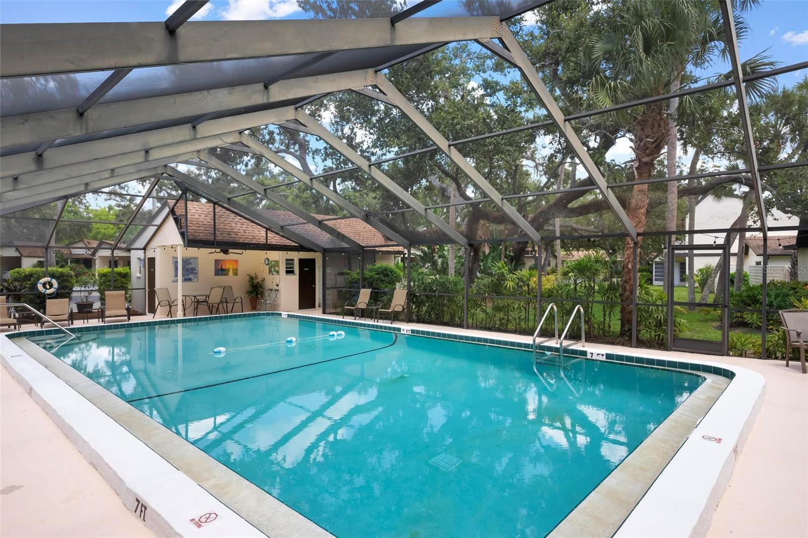 WOODSIDE VLG EAST - Residential