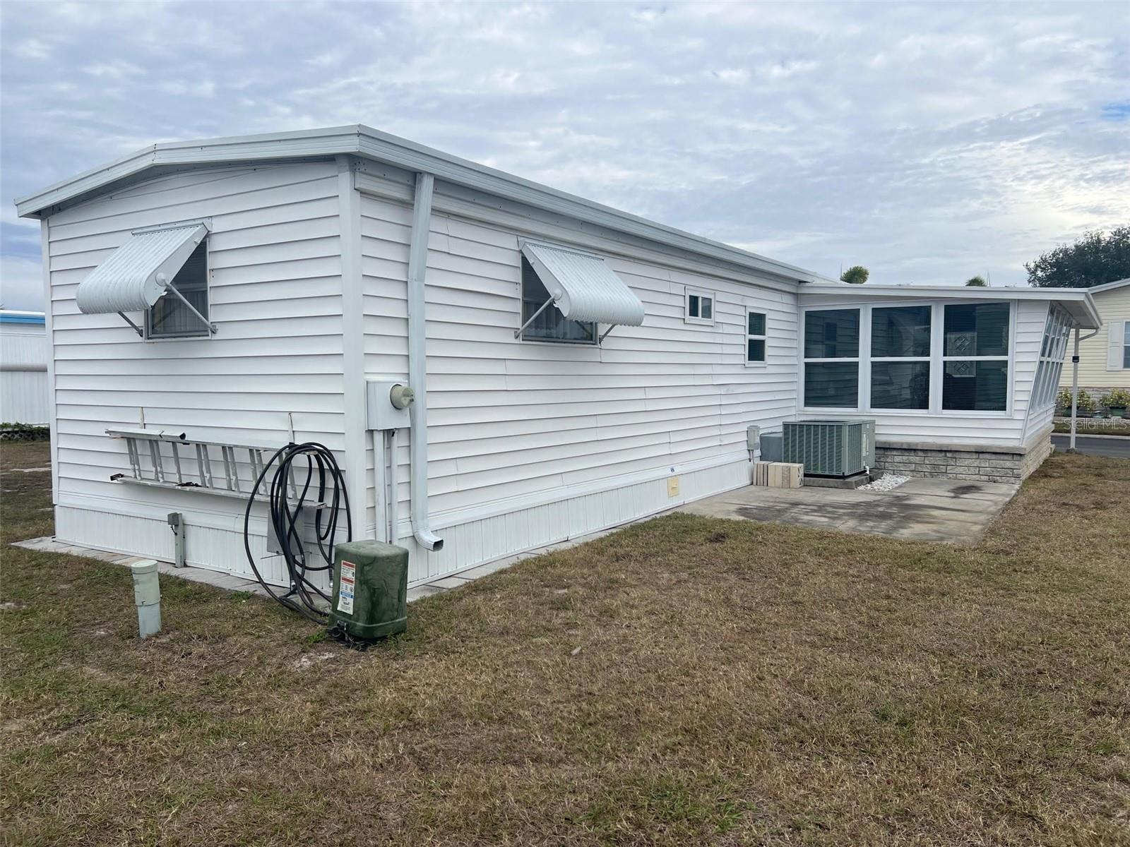 44 THATCH PALM STREET W