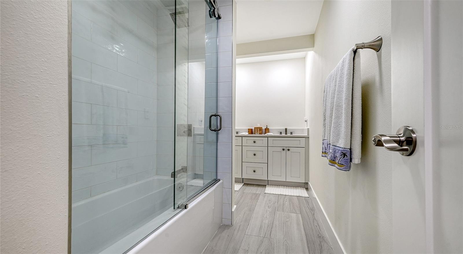 LONGBOAT SHORES REV - Residential