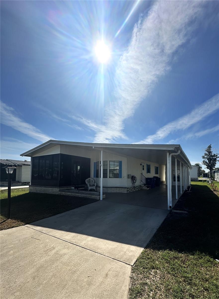 Beautifully Updated 2-Bed, 2-Bath Mobile Home in Palmetto, FL – Low HOA, Pool & Clubhouse!
Welcome home to this charming and fully updated 2-bedroom, 2-bathroom mobile home in the heart of Palmetto, FL! With recent upgrades throughout, including luxury vinyl plank flooring, a brand-new roof, and a well-maintained AC system, this home is move-in ready and built for comfort.
The open-concept living space is bright and inviting, with stylish flooring that adds a modern touch. The spacious kitchen offers ample cabinetry and counter space, making meal prep a breeze. Both bedrooms provide generous closet space, and the bathrooms have been tastefully updated for a fresh, contemporary feel.
Enjoy the low HOA fees while taking advantage of fantastic community amenities, including a sparkling pool, clubhouse, and social activities. Located near shopping, dining, and just a short drive to the beautiful Gulf Coast beaches, this home is perfect for year-round or seasonal living.
?? Don’t miss out—schedule your showing today!