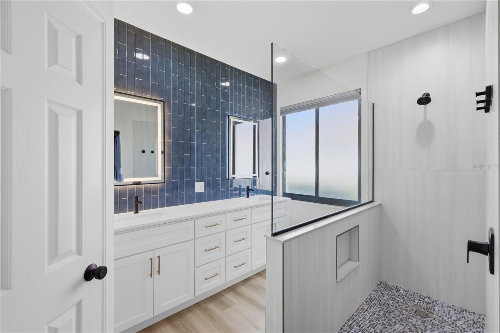 LAKEWOOD RANCH COUNTRY CLUB VILLAGE - Residential