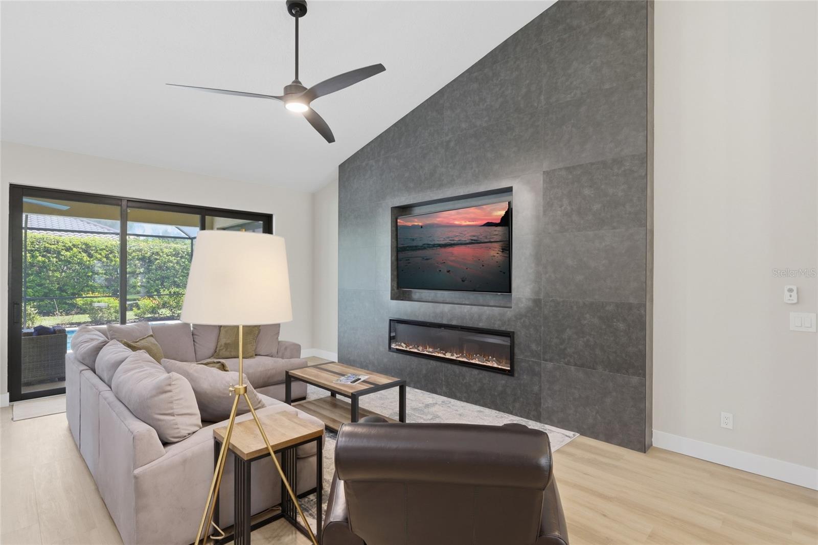 LAKEWOOD RANCH COUNTRY CLUB VILLAGE - Residential