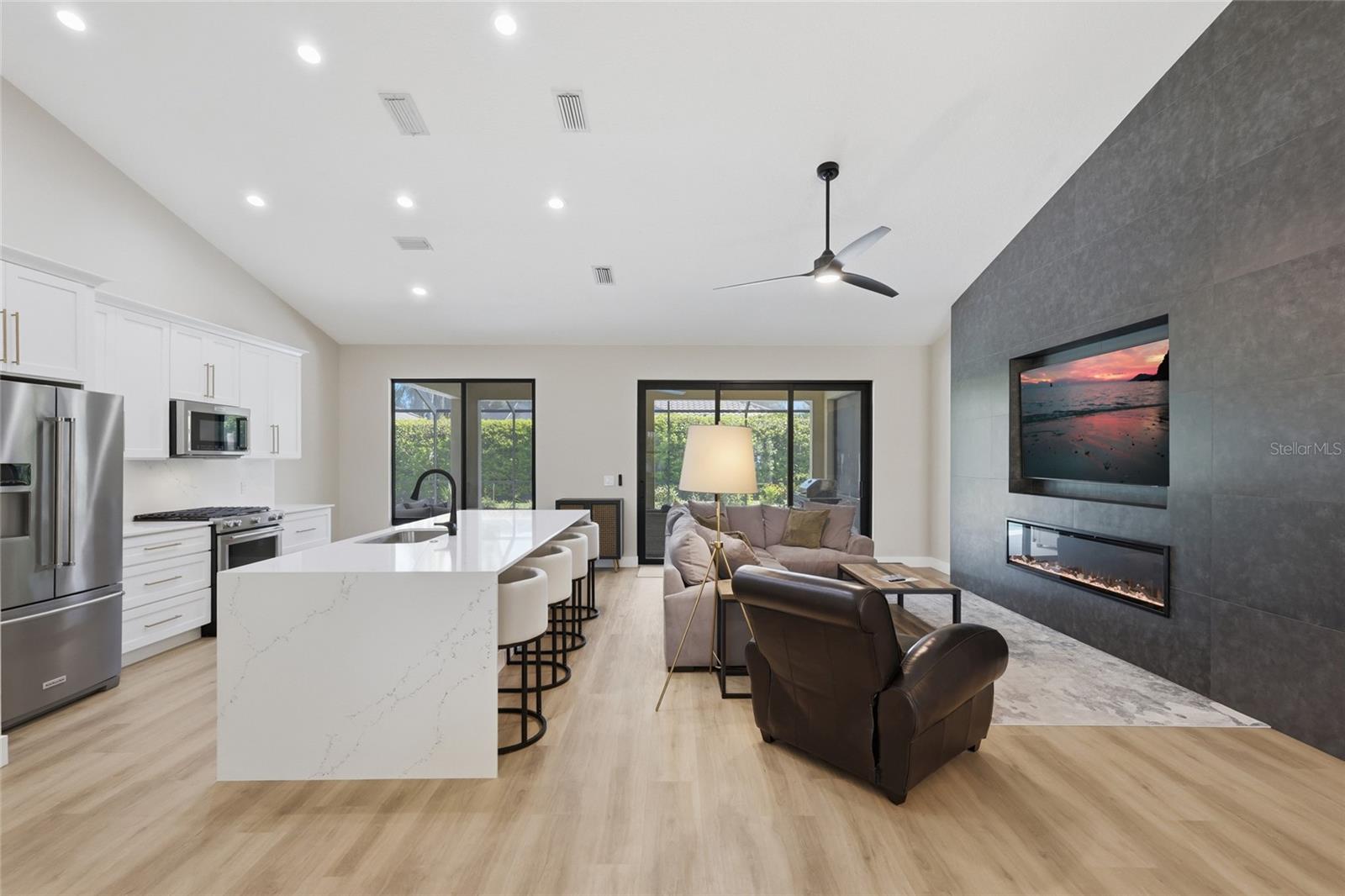 LAKEWOOD RANCH COUNTRY CLUB VILLAGE - Residential