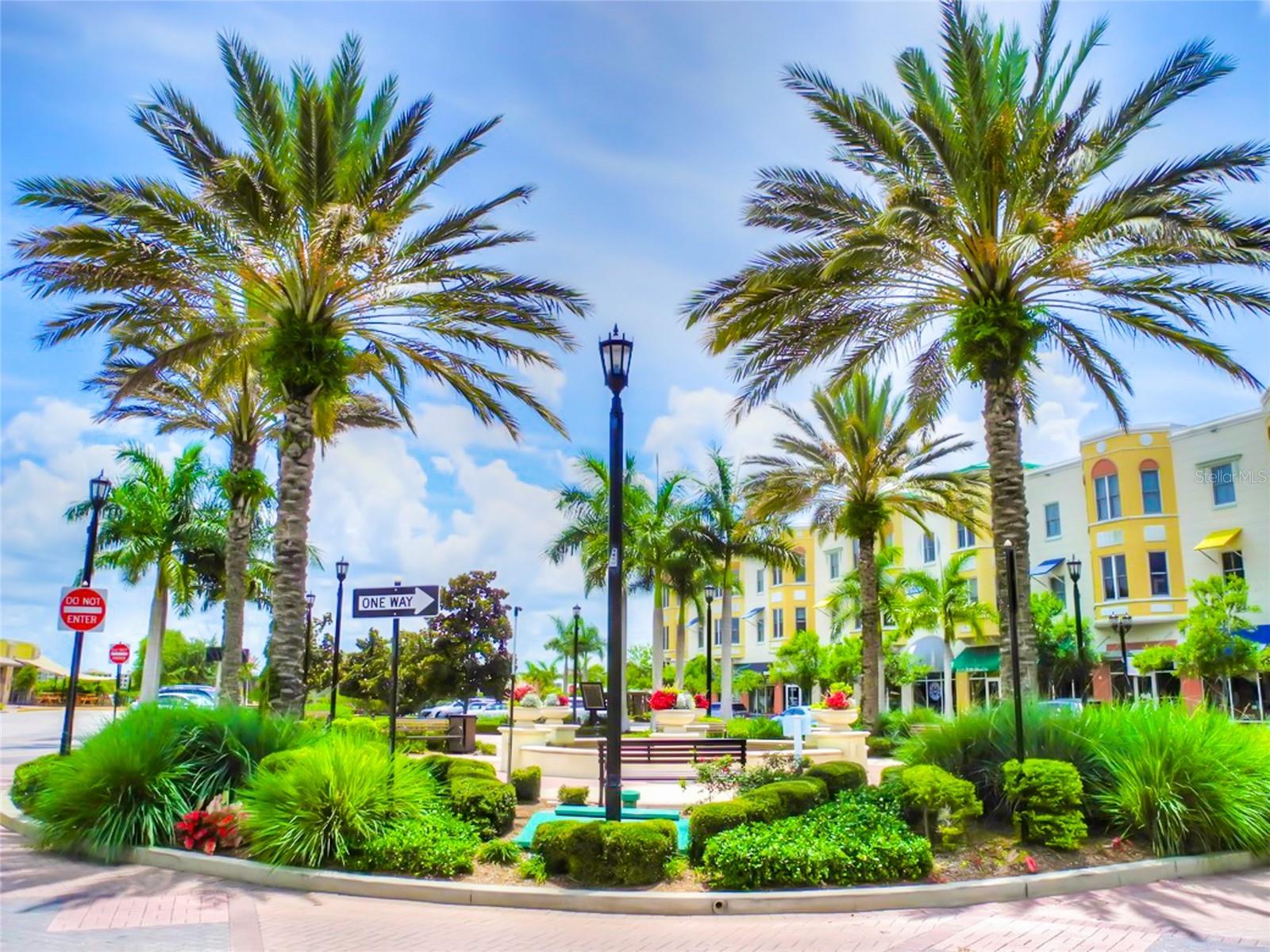 LAKEWOOD RANCH COUNTRY CLUB VILLAGE - Residential