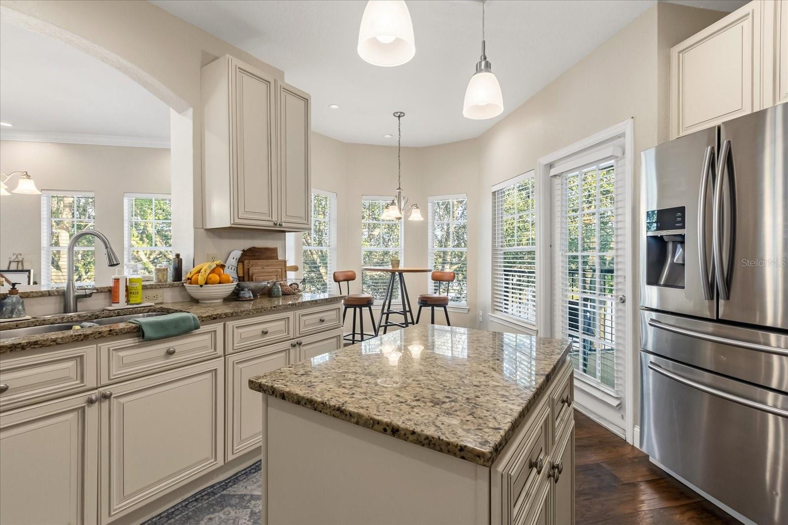 NOTTING HILL A CONDO - Residential