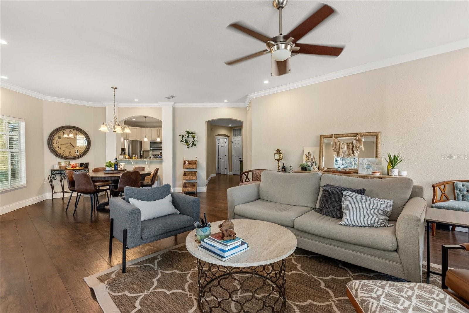 NOTTING HILL A CONDO - Residential