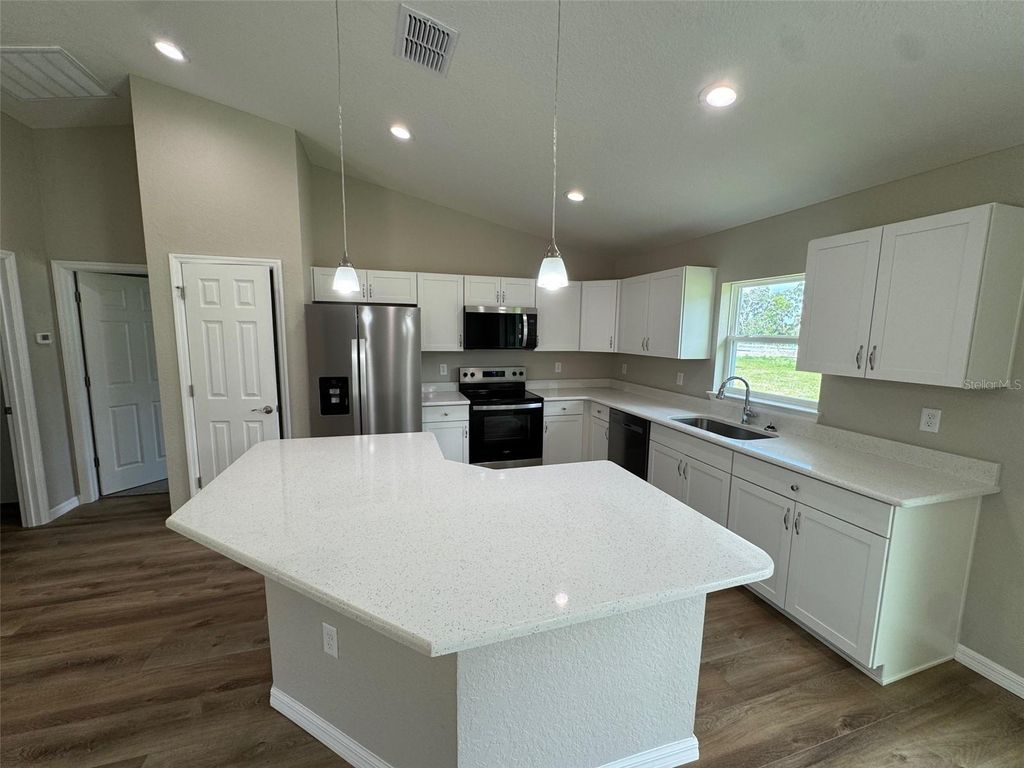 Photo of 17617 SW 112th Lane, Dunnellon, FL 34432 (MLS # OM705948)