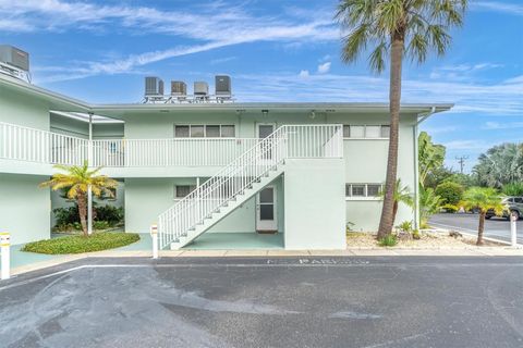 Photo of 2566 Gary Circle #6, Dunedin, FL 34698 (MLS # TB8473143)
