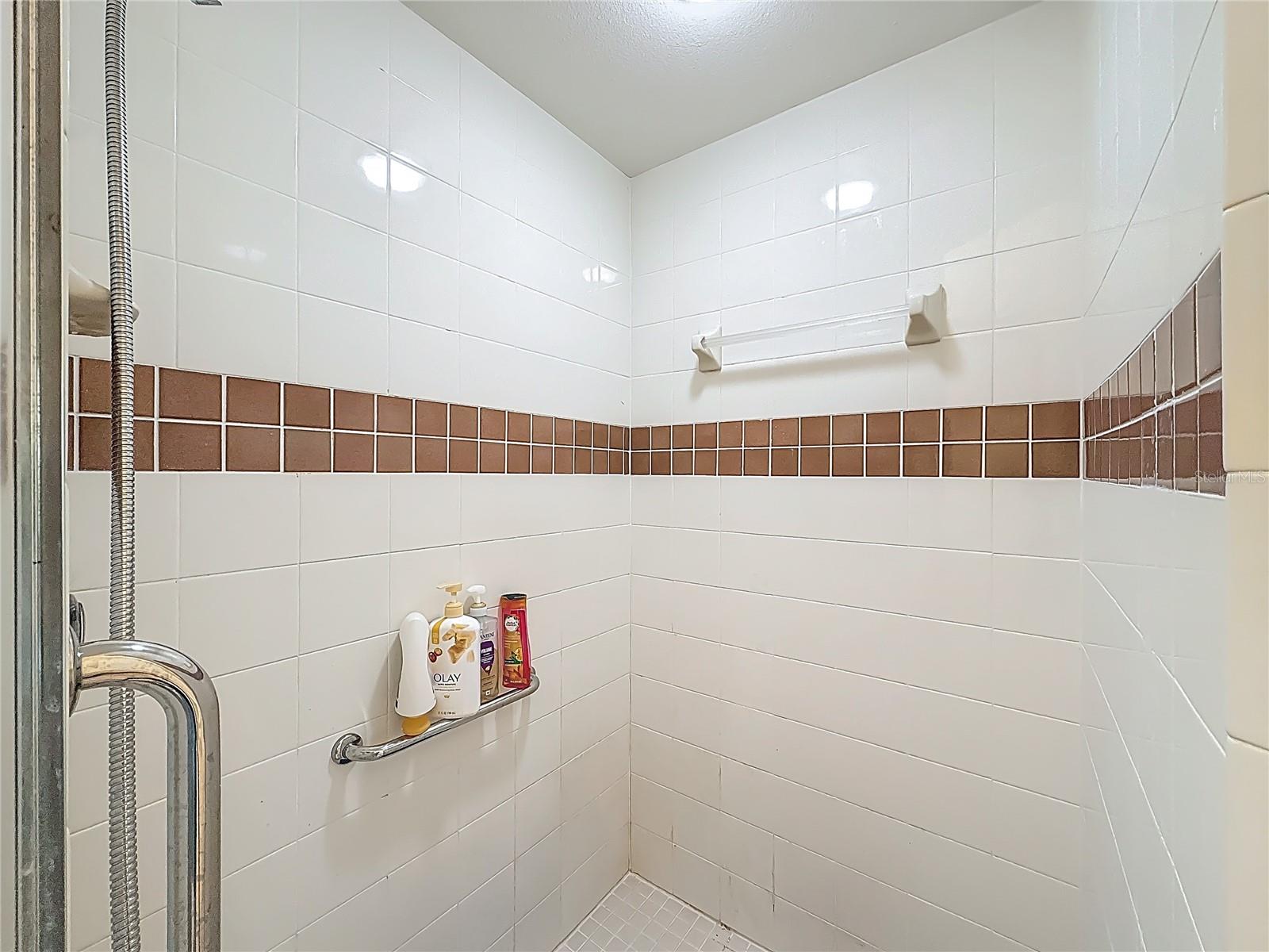 WELLINGTON AT SEVEN HILLS PH5C - Residential