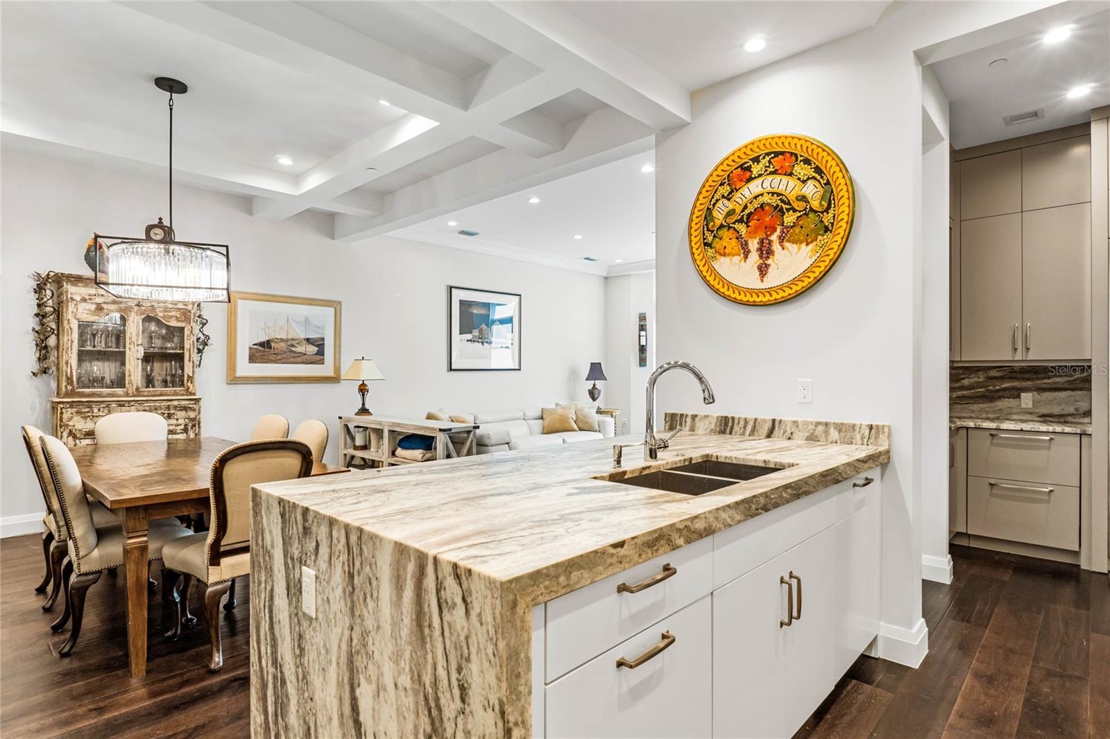 SOUTH INTERLACHEN PLACE - Residential