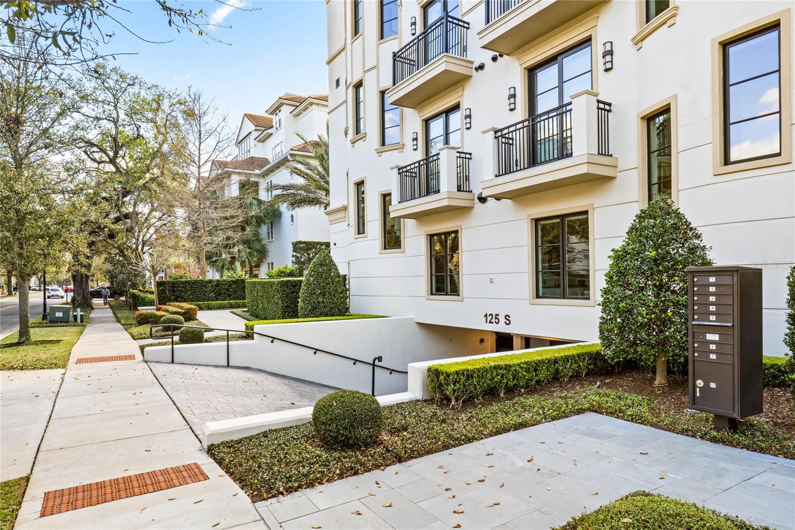 SOUTH INTERLACHEN PLACE - Residential