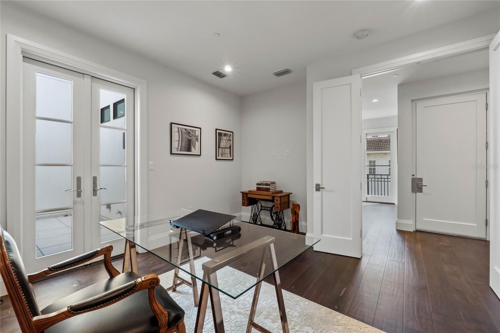 SOUTH INTERLACHEN PLACE - Residential