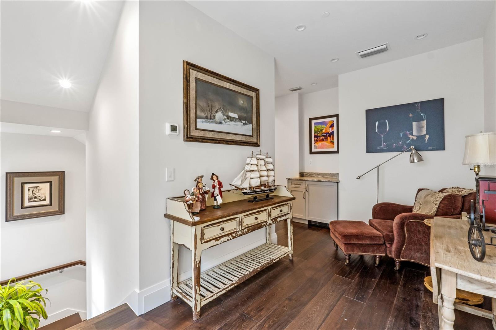 SOUTH INTERLACHEN PLACE - Residential