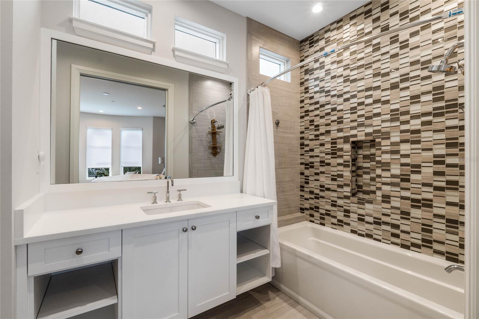 SOUTH INTERLACHEN PLACE - Residential