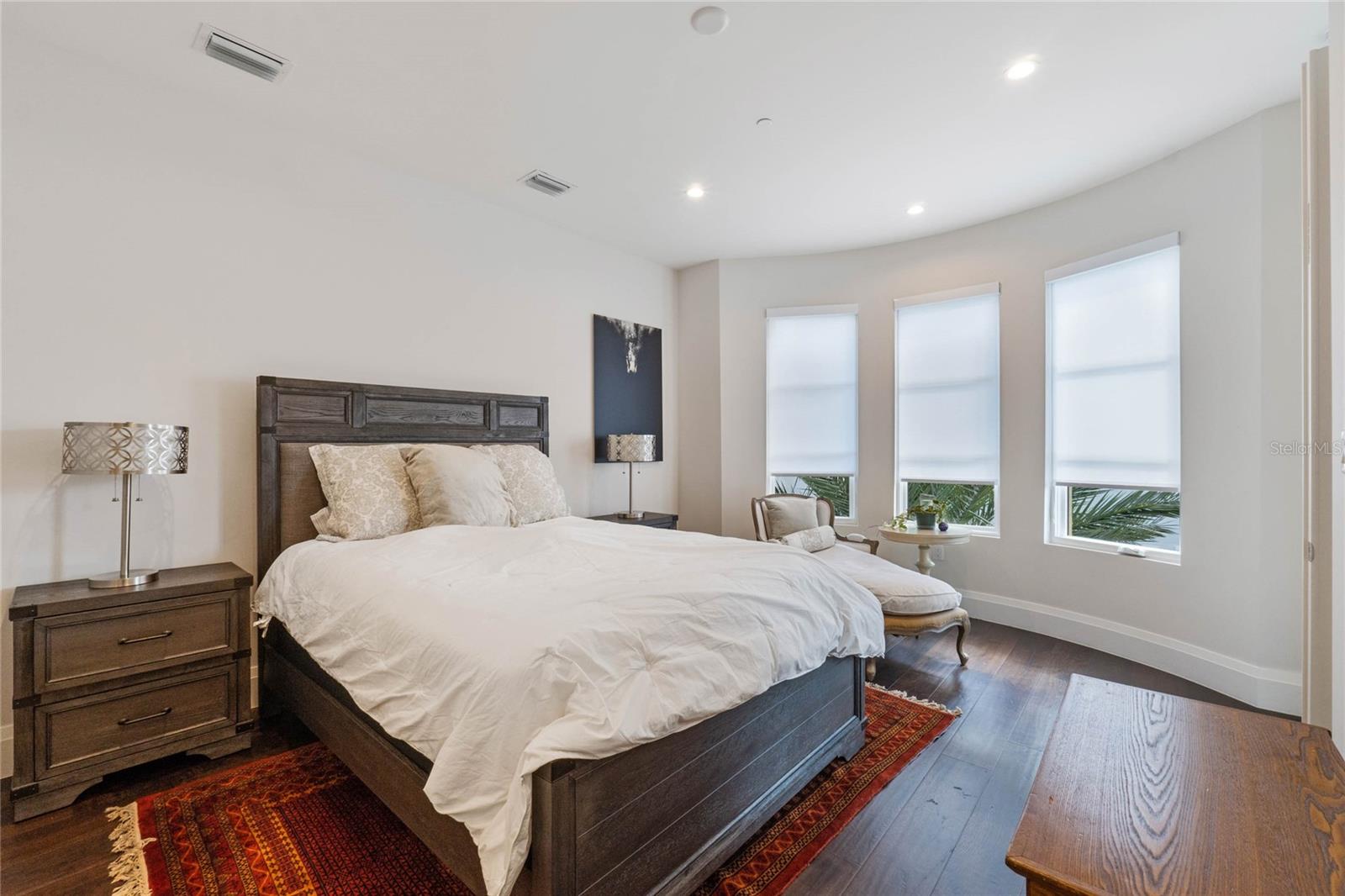 SOUTH INTERLACHEN PLACE - Residential