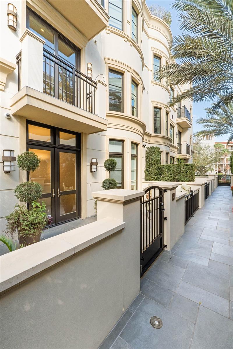 SOUTH INTERLACHEN PLACE - Residential