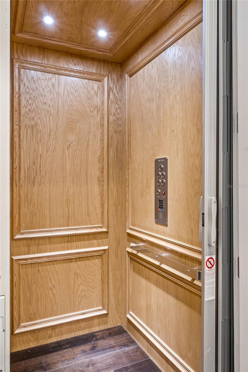 SOUTH INTERLACHEN PLACE - Residential