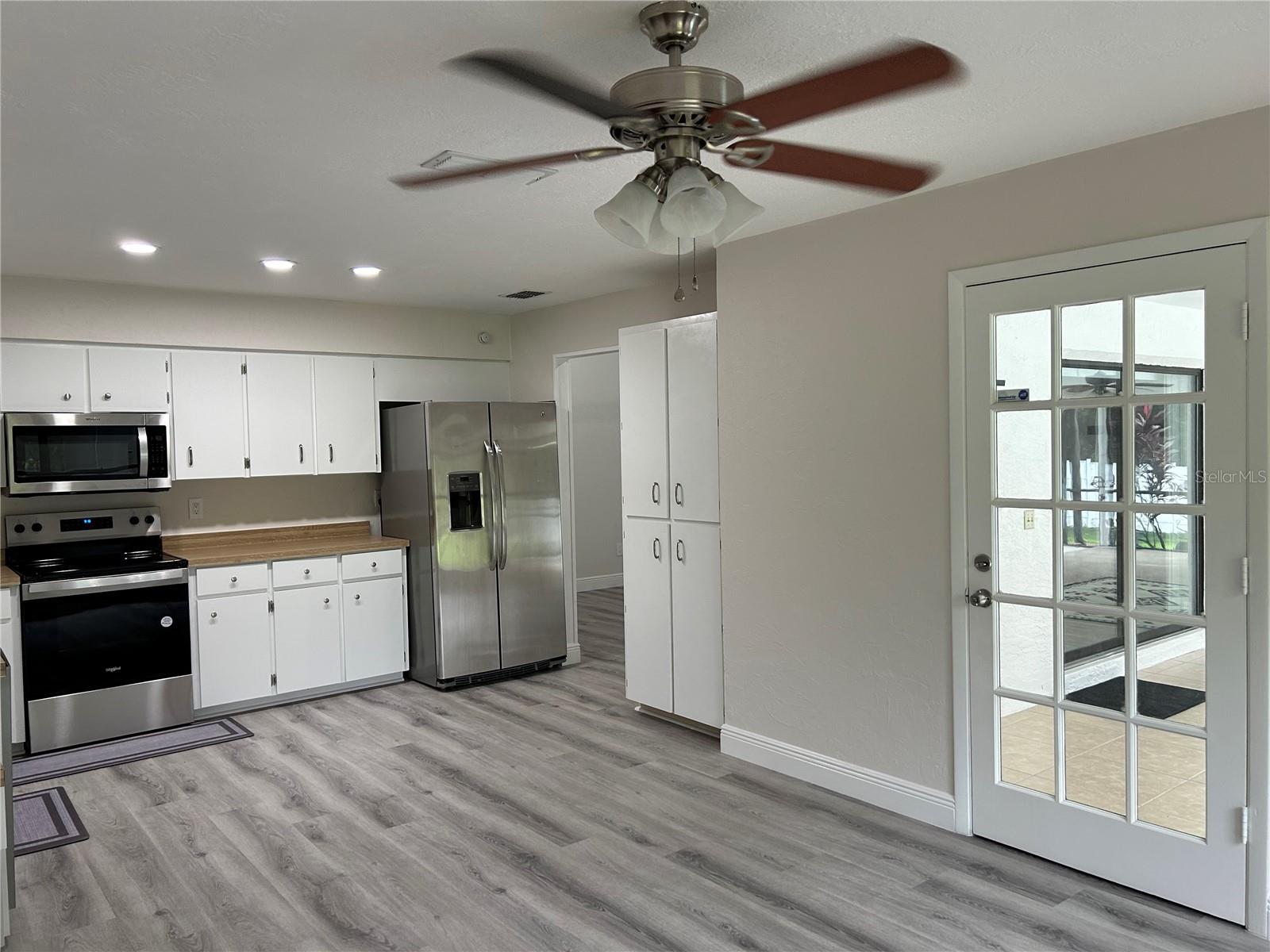 WILDMERE MANOR - Residential Lease