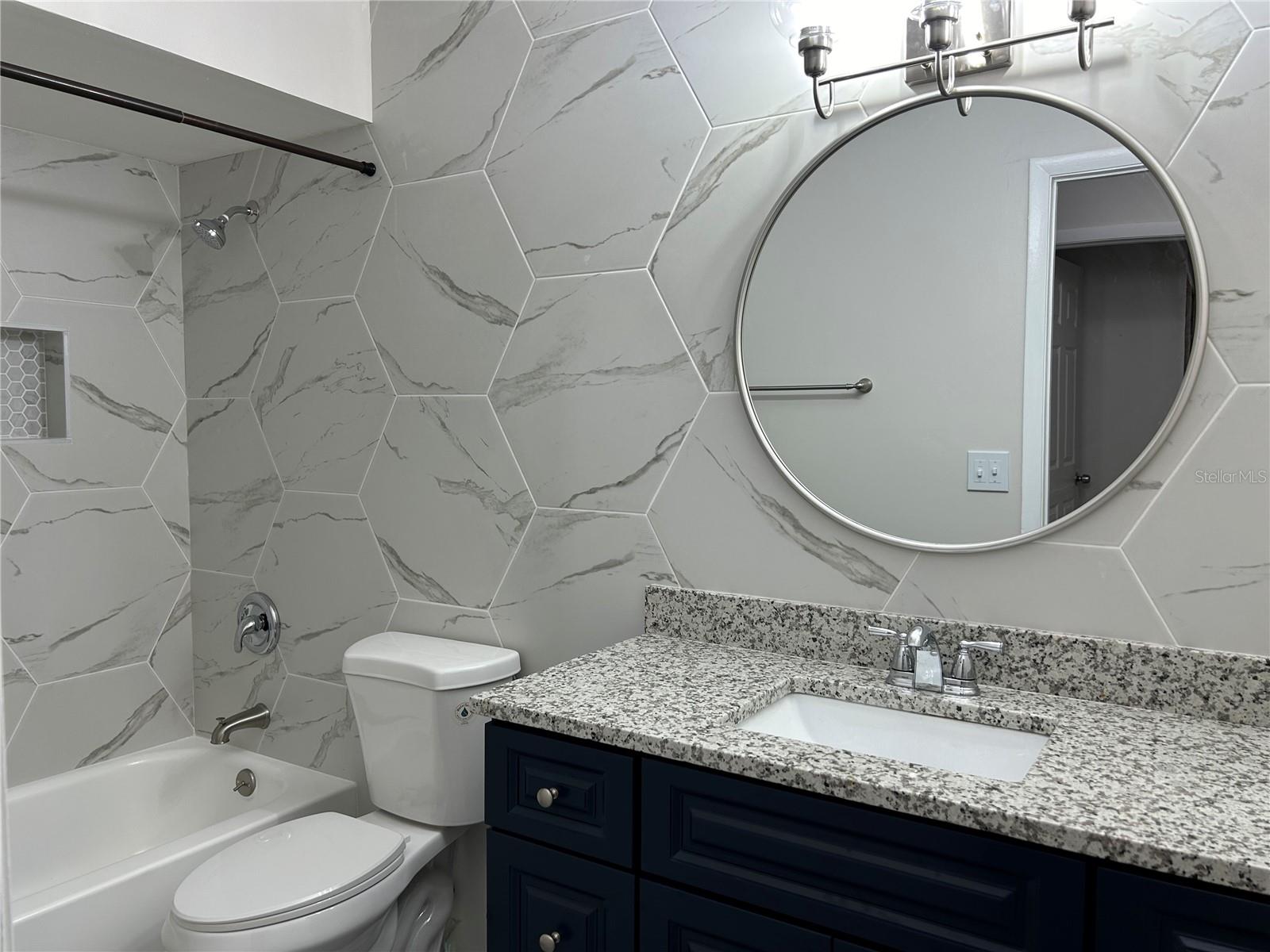 WILDMERE MANOR - Residential Lease