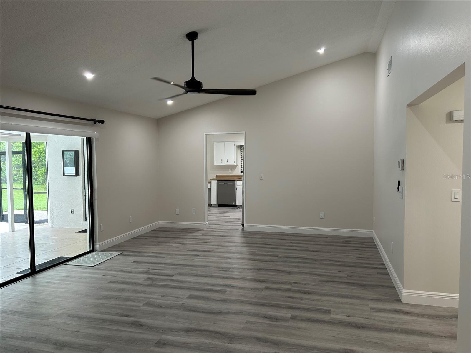 WILDMERE MANOR - Residential Lease