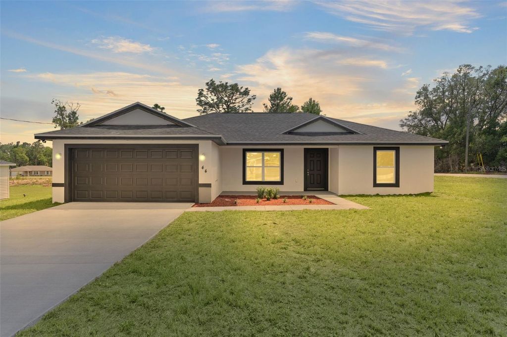 Photo of 44 Malauka Drive, Ocklawaha, FL 32179 (MLS # G5111816)