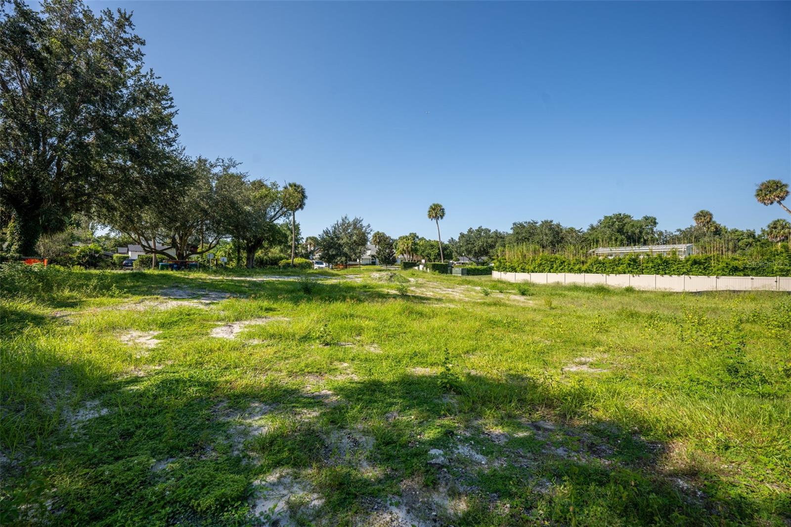 SICILIAN SHORES - Land