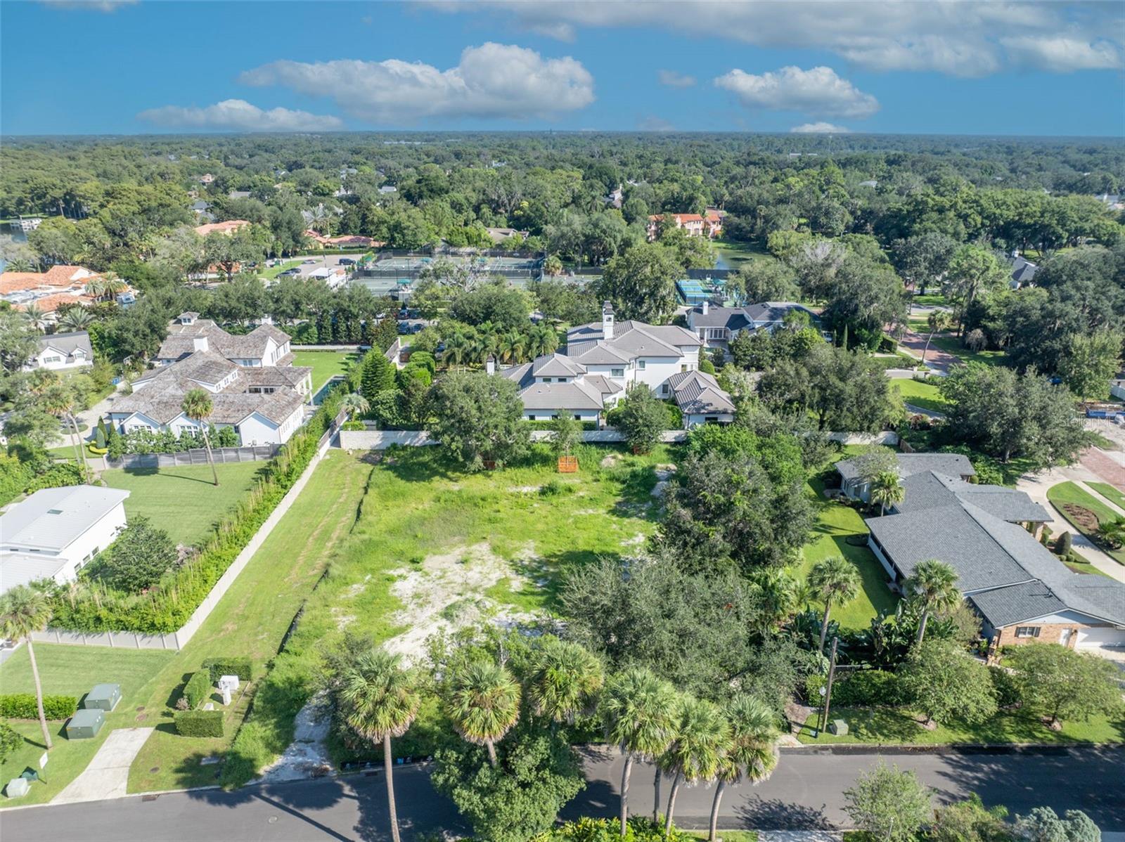 SICILIAN SHORES - Land