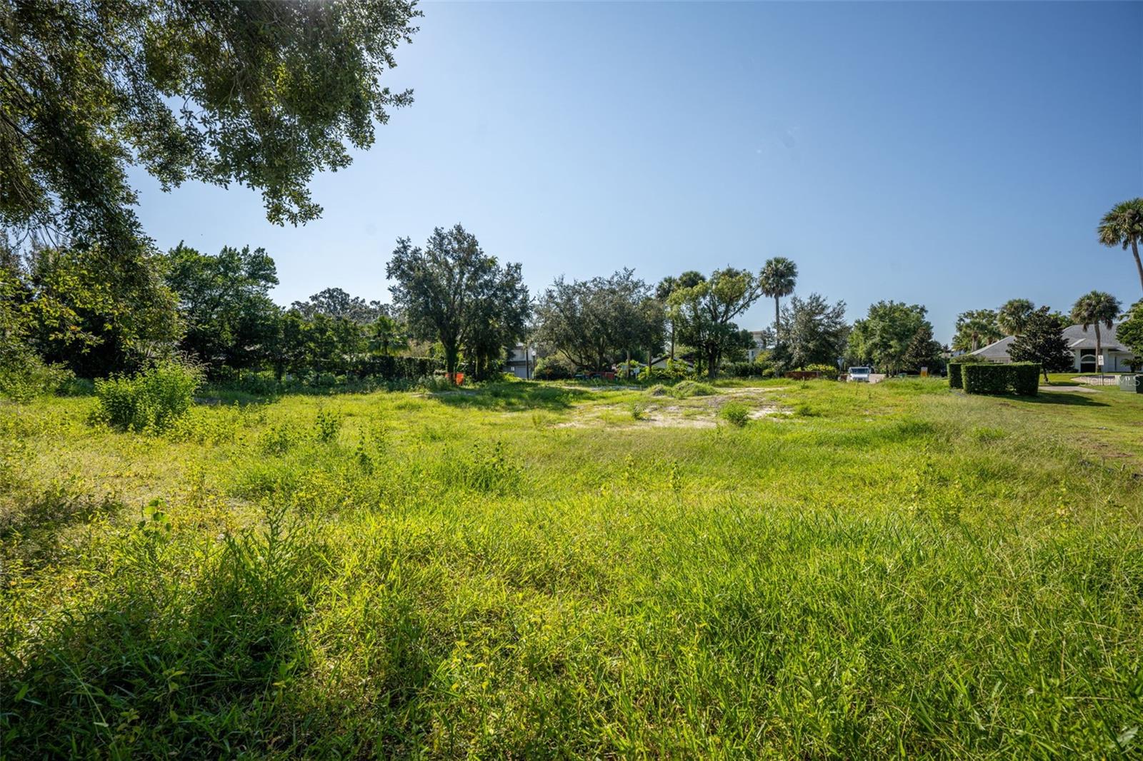 SICILIAN SHORES - Land