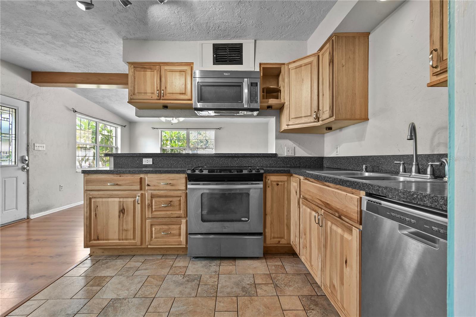 PALMETTO TERRACE - Residential