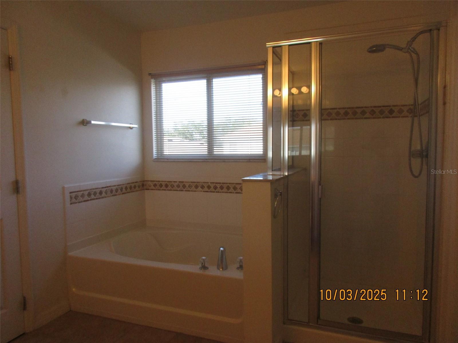 SOMERSET - Residential Lease