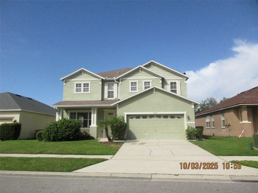 THIS PROPERTY FEATURES 5 BEDROOMS, 4.5 BATHROOMS, LIVING ROOM/DINING ROOM COMBO, SEPARATE FAMILY ROOM, EAT IN SPACE IN THE KITCHEN, BREAKFAST BAR IN THE KITCHEN, LARGE CLOSET PANTRY/LAUNDRY ROOM, 2 CAR GARAGE, SCREEN ENCLOSED POOL WITH POOL AND LAWN CARE INCLUDED, LARGE PRIMARY BEDROOM UPSTAIRS WITH 2 LARGE CLOSETS OFF THE SPACIOUS PRIMARY BATHROOM, DOWNSTAIRS HAS A GUEST BEDROOM AND BATHROOM, LOFT AND MUCH MORE! 
 
**THE POOL HEATER DOES NOT WORK AND WILL NOT BE REPAIRED/REPLACED. **

THIS PROPERTY WONT LAST LONG!

SCHEDULE YOUR SHOWING TODAY!

ATTACHED TO THE LISTING IS THE APPLICATION AND CRITERIA.