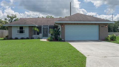 A home in PALMETTO