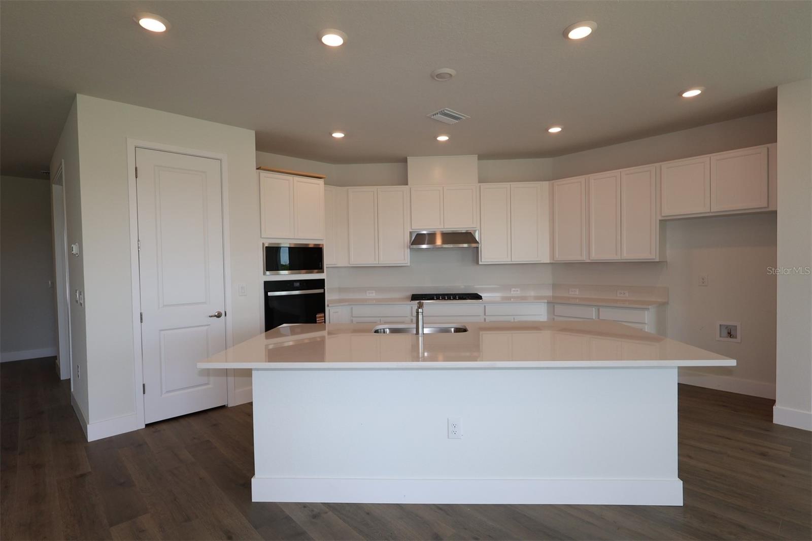 VISTERA OF VENICE - Residential