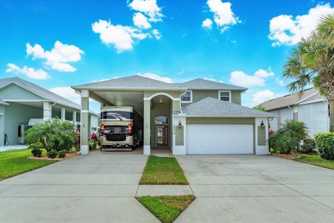 Photo of 16638 Citrus Parkway, Clermont, FL 34714 (MLS # G5105665)