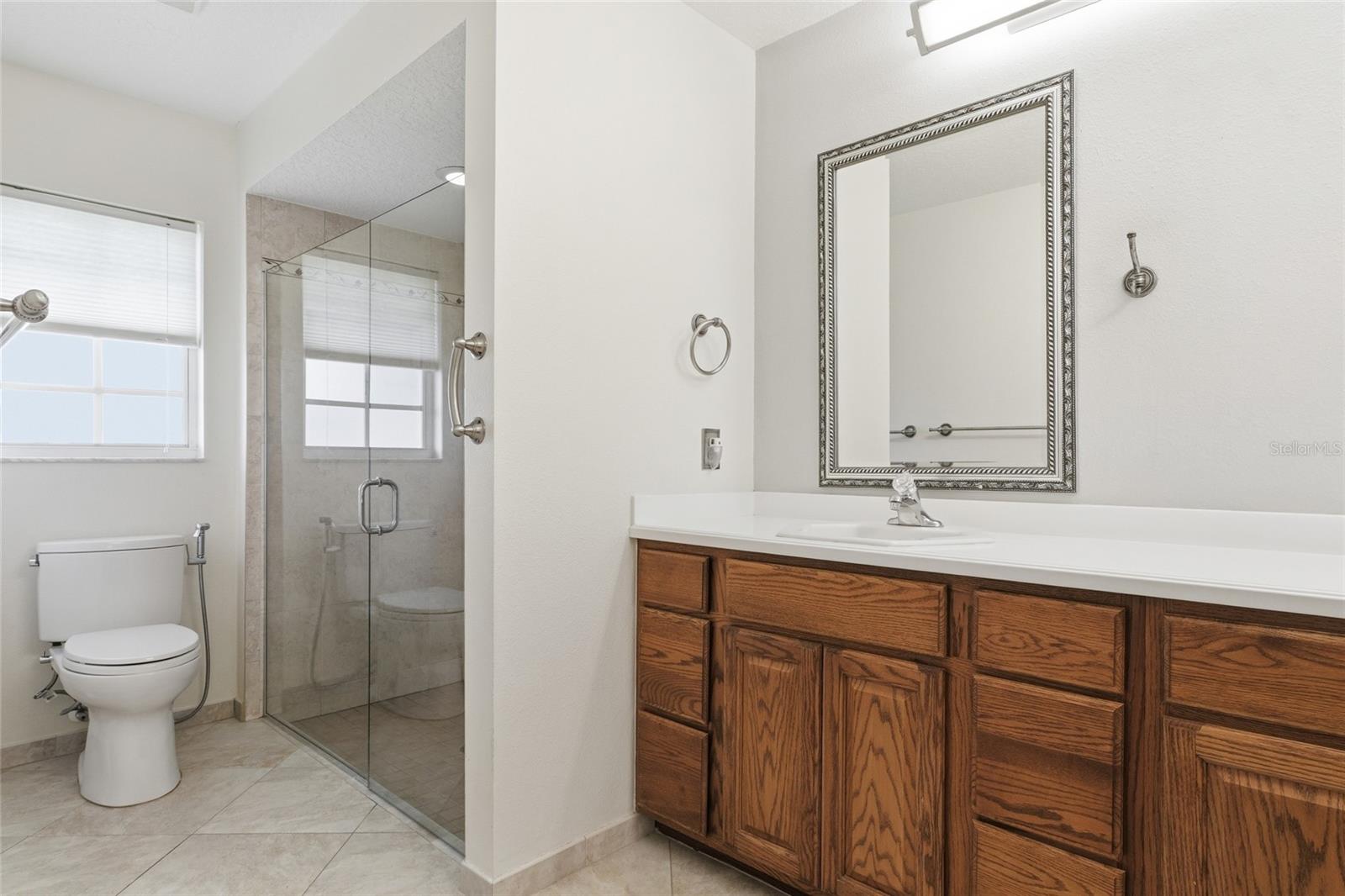 VILLAGE GREEN - Residential