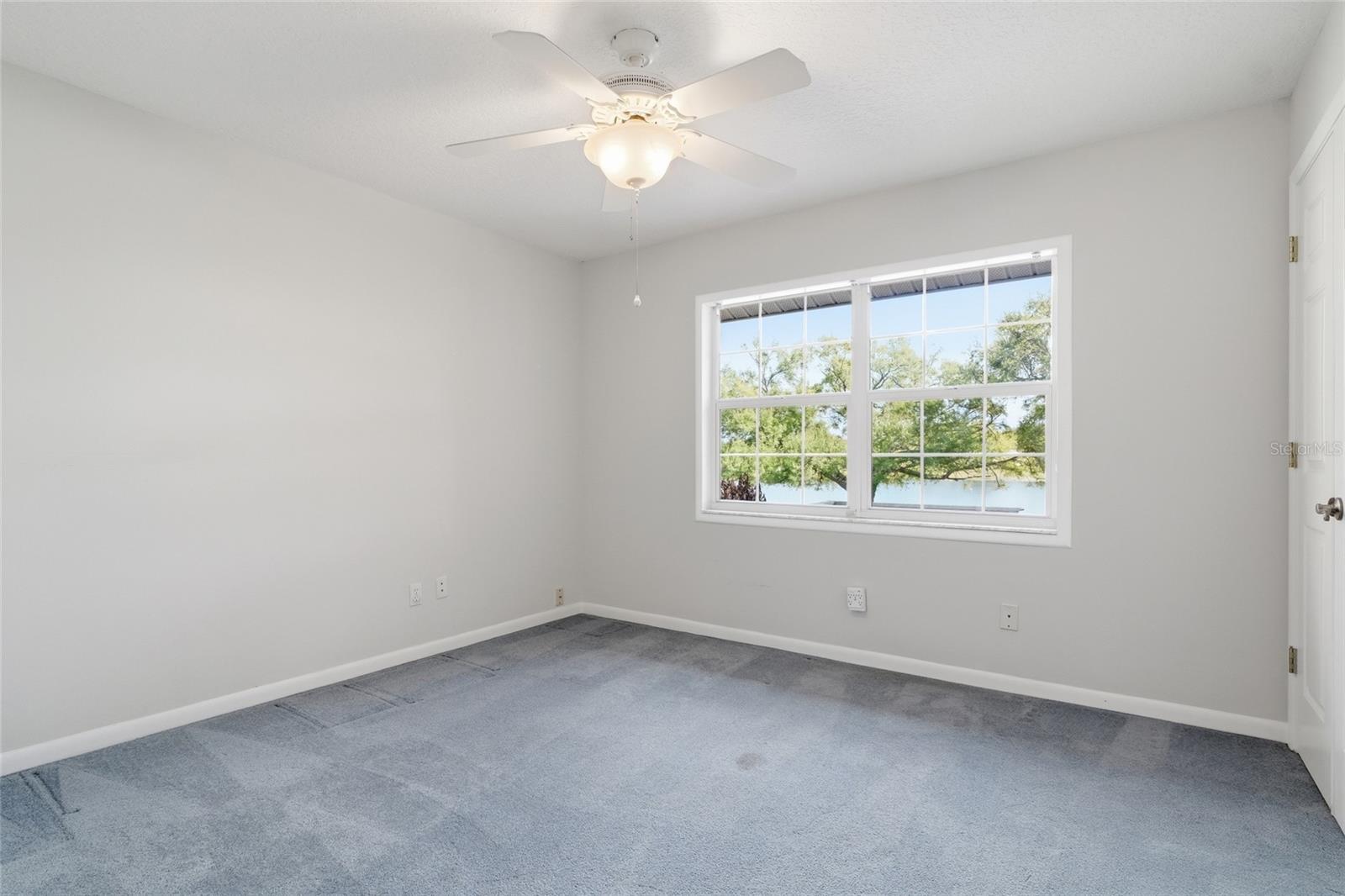 VILLAGE GREEN - Residential